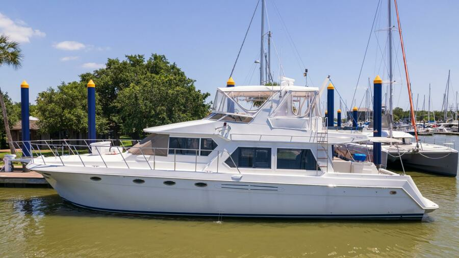 1999 Navigator 53 Motor Yacht Here and Now