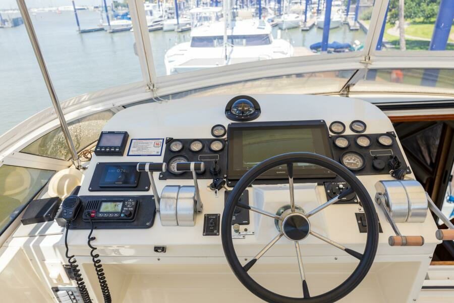 1999 Navigator 53 Motor Yacht Here and Now