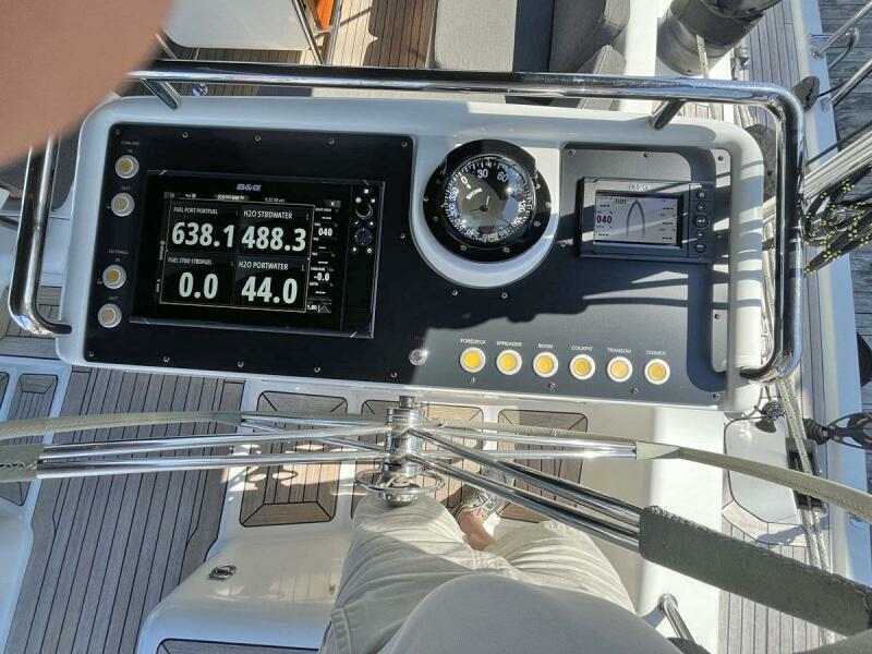 Stbd Pedestal