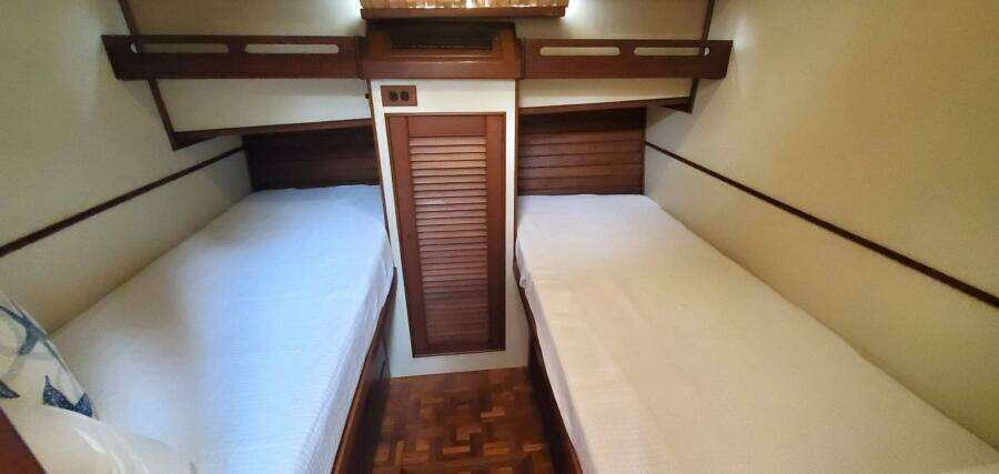 Safari 46ft Grand Banks Yacht For Sale