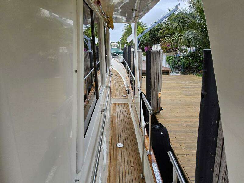 Safari 46ft Grand Banks Yacht For Sale