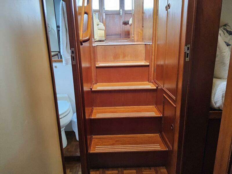 Safari 46ft Grand Banks Yacht For Sale