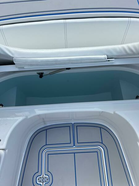 25ft Contender Yacht For Sale