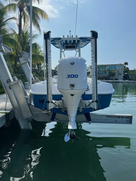 25ft Contender Yacht For Sale