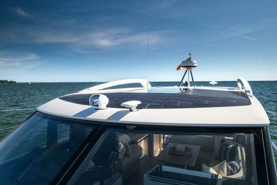 48ft Absolute Yacht For Sale
