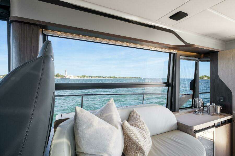 48ft Absolute Yacht For Sale