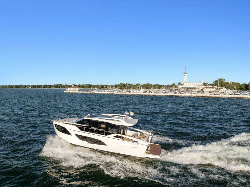 48ft Absolute Yacht For Sale