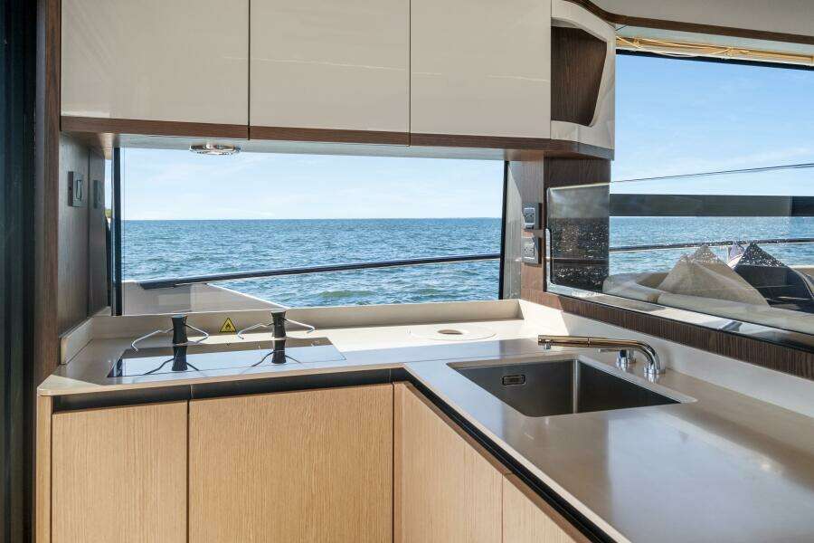 48ft Absolute Yacht For Sale