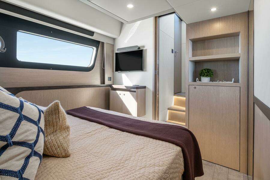 48ft Absolute Yacht For Sale