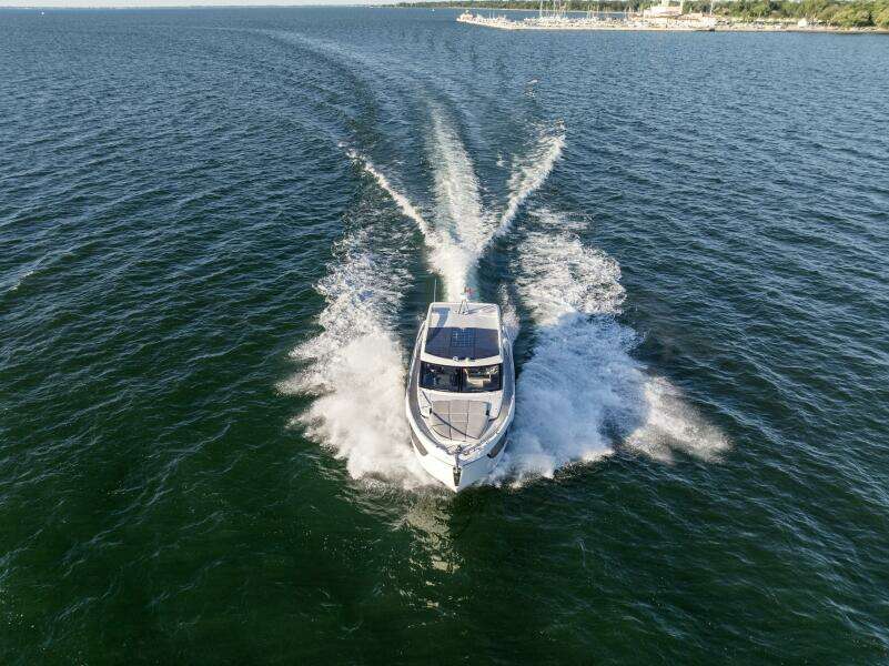 48ft Absolute Yacht For Sale