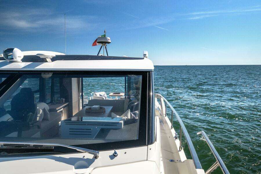 48ft Absolute Yacht For Sale