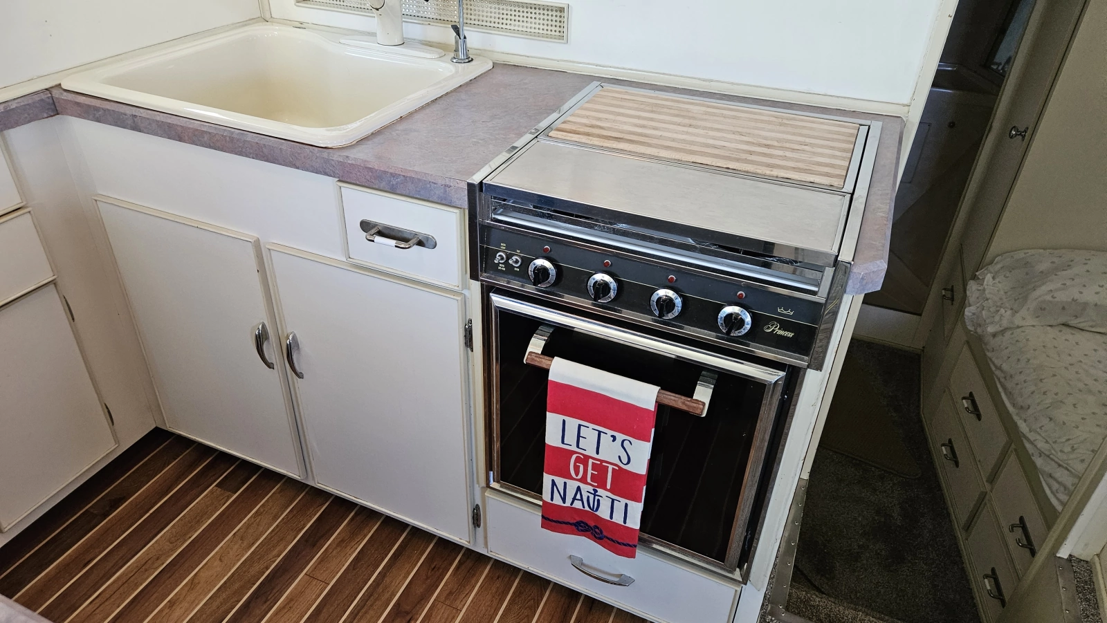 1971 Chris-Craft 47 Commander