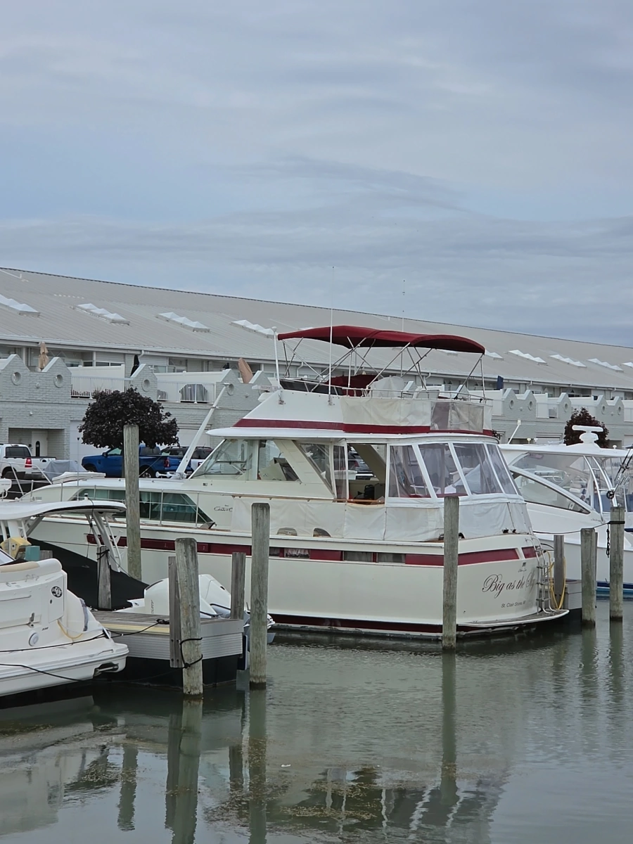 1971 Chris-Craft 47 Commander