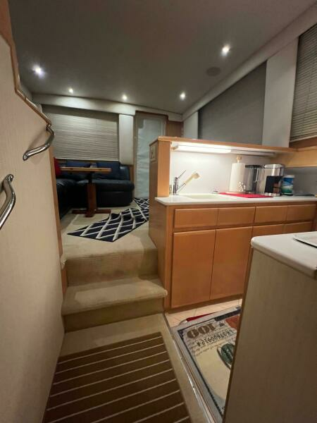 43ft Hatteras Yacht For Sale