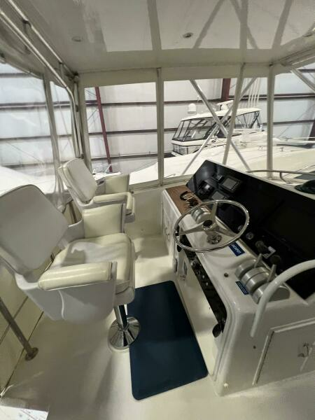 43ft Hatteras Yacht For Sale