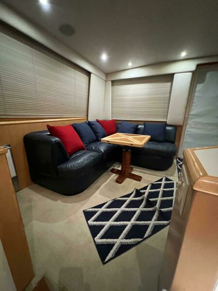 43ft Hatteras Yacht For Sale