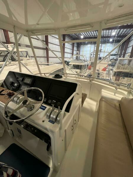 43ft Hatteras Yacht For Sale