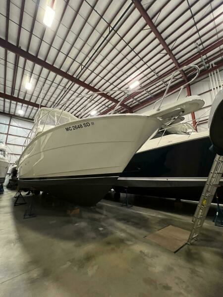 43ft Hatteras Yacht For Sale