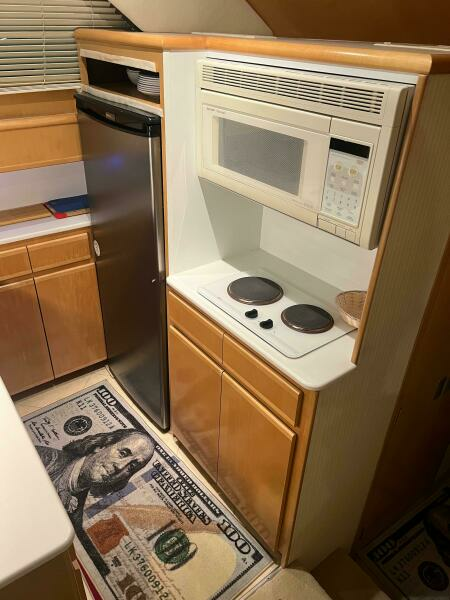 43ft Hatteras Yacht For Sale