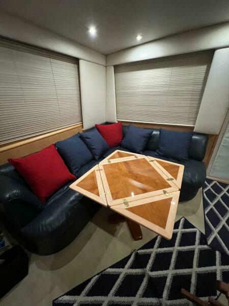 43ft Hatteras Yacht For Sale