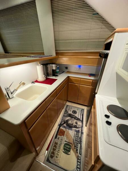 43ft Hatteras Yacht For Sale