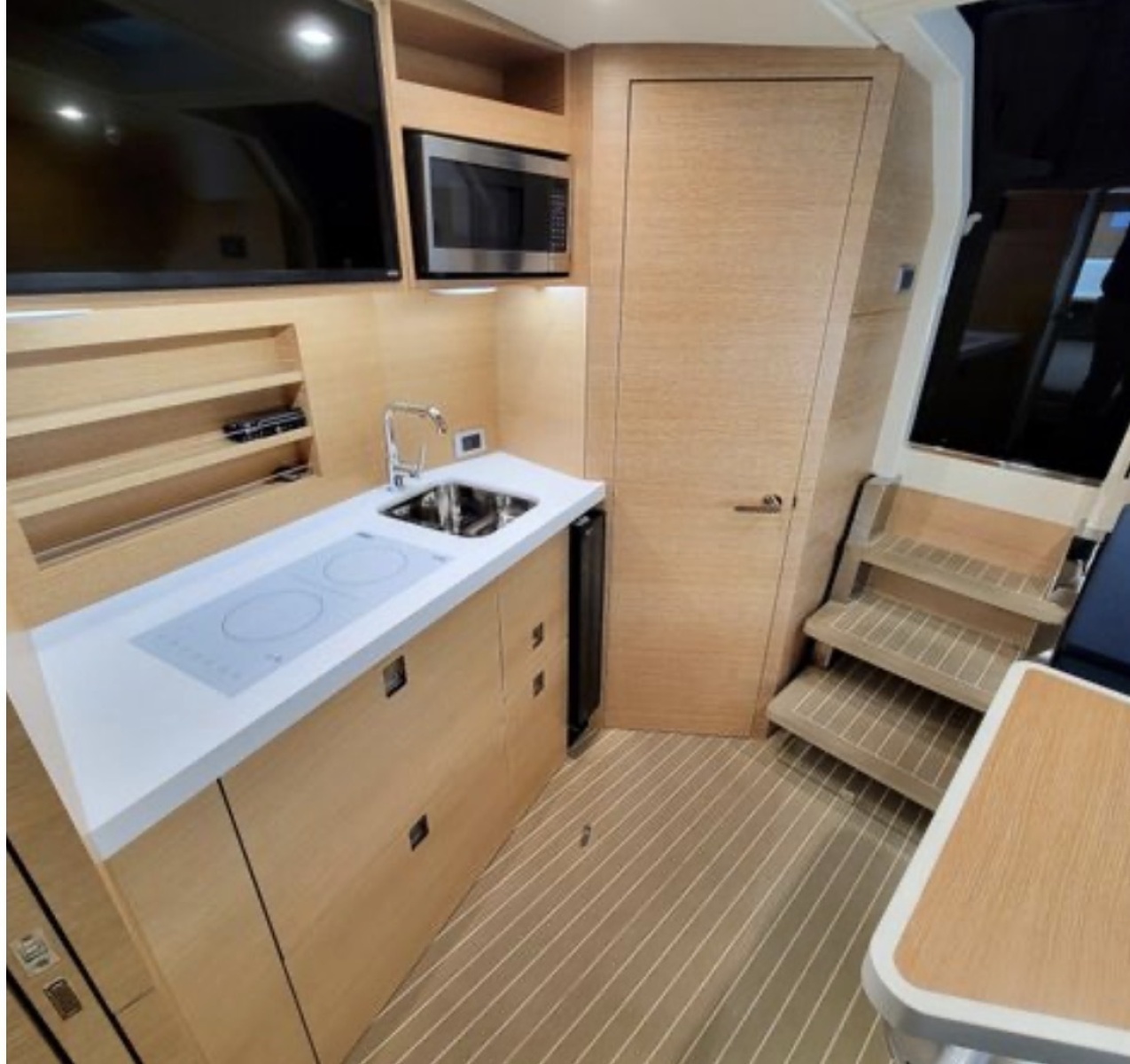 53' 2020 Scout 530 LXF