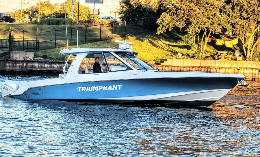 38ft Boston Whaler Yacht For Sale