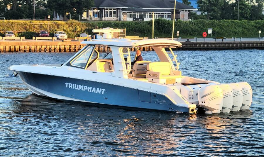 38ft Boston Whaler Yacht For Sale