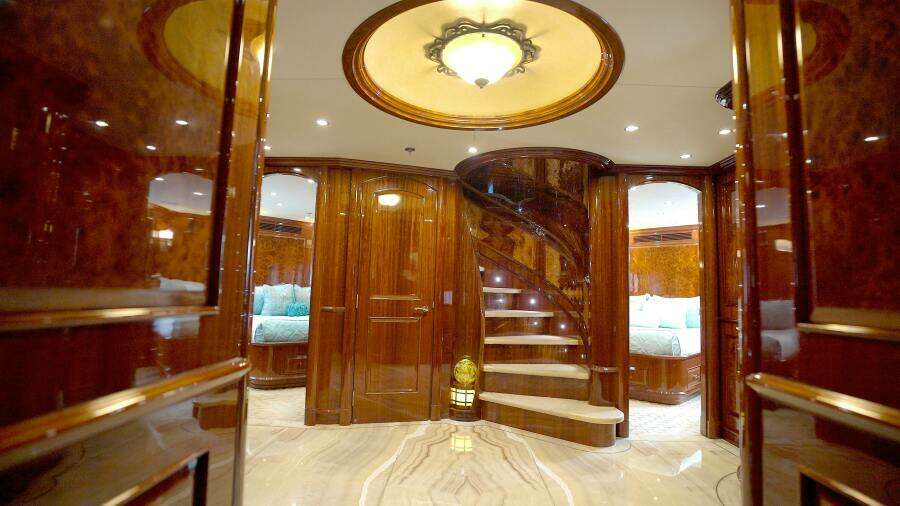 HOMECOMING 136ft Horizon Yacht For Sale