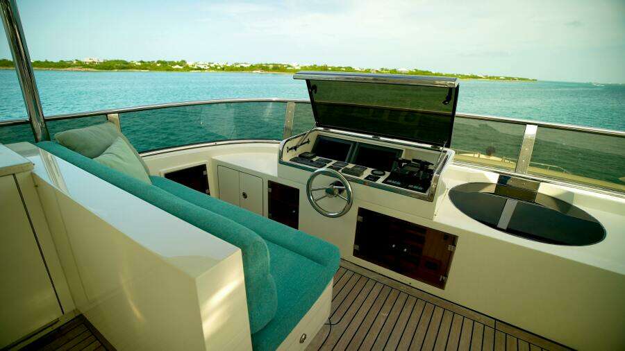 HOMECOMING 136ft Horizon Yacht For Sale