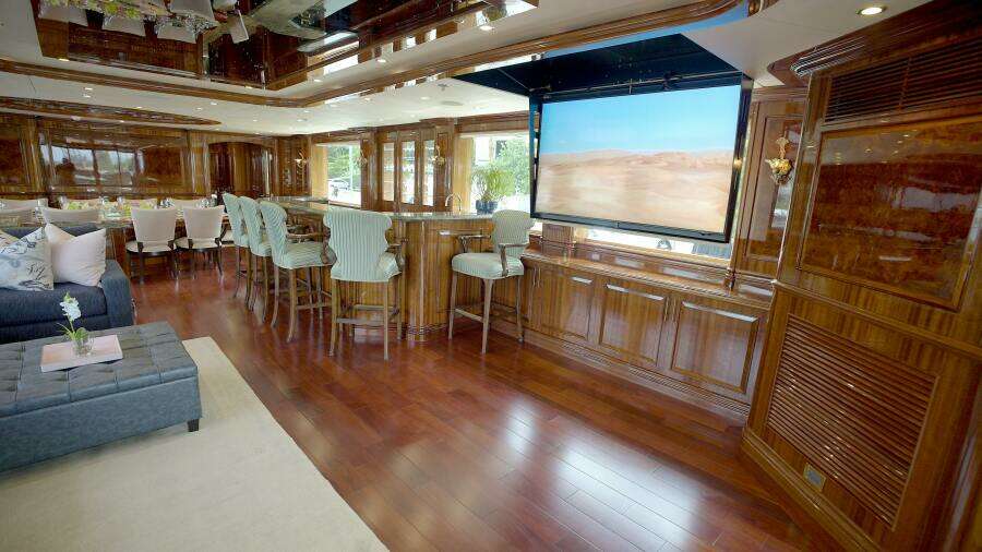 HOMECOMING 136ft Horizon Yacht For Sale