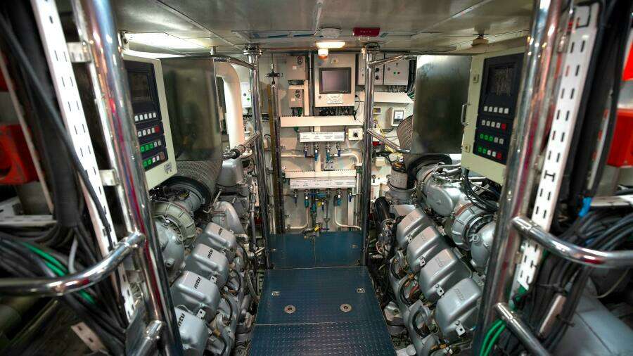 HOMECOMING 136ft Horizon Yacht For Sale