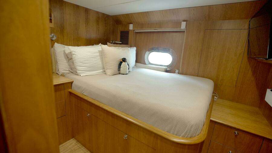HOMECOMING 136ft Horizon Yacht For Sale