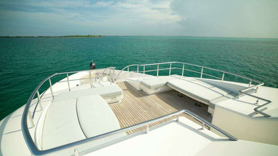 HOMECOMING 136ft Horizon Yacht For Sale