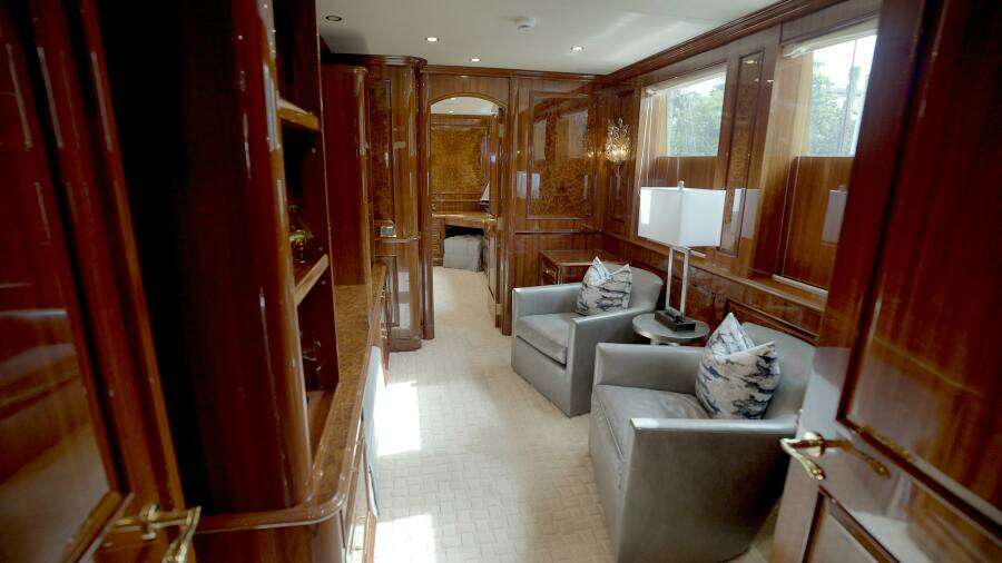 HOMECOMING 136ft Horizon Yacht For Sale