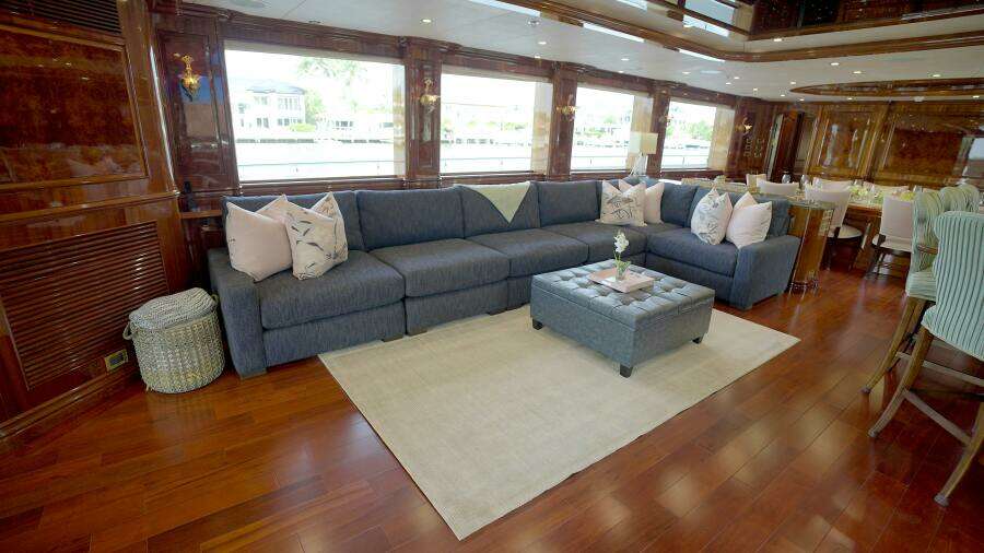 HOMECOMING 136ft Horizon Yacht For Sale