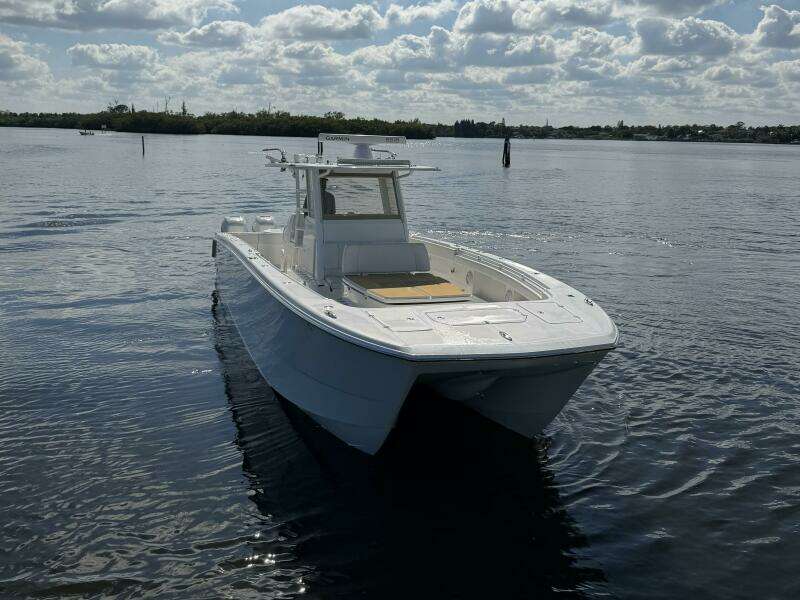 40ft Invincible Yacht For Sale