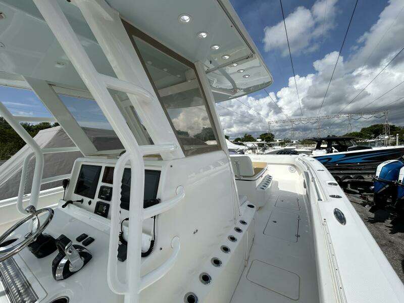 40ft Invincible Yacht For Sale