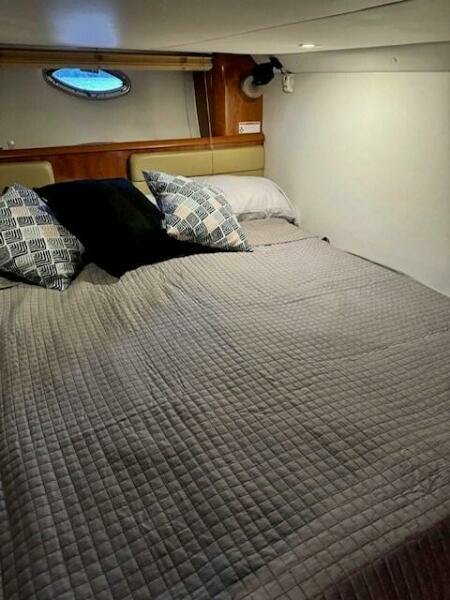 45ft Four Winns Yacht For Sale