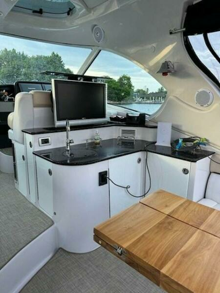 45ft Four Winns Yacht For Sale