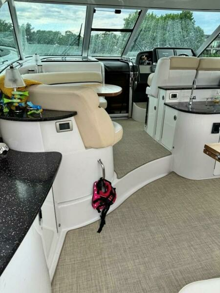 45ft Four Winns Yacht For Sale