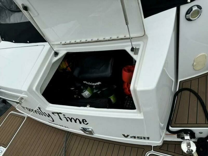 45ft Four Winns Yacht For Sale