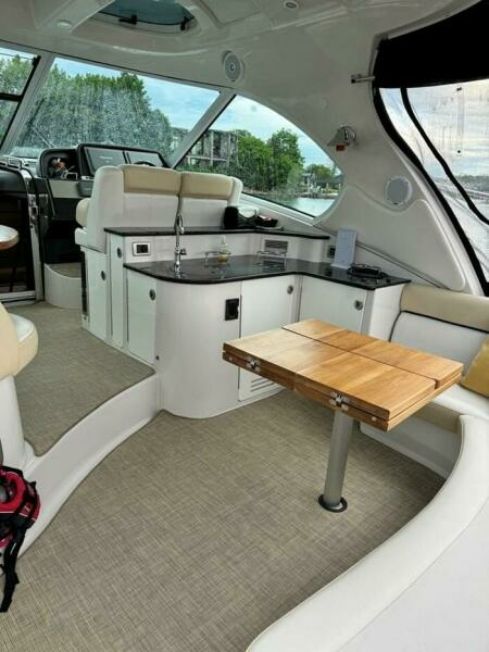 45ft Four Winns Yacht For Sale