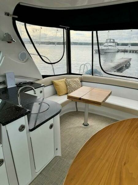 45ft Four Winns Yacht For Sale