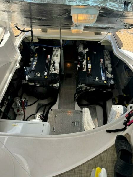 45ft Four Winns Yacht For Sale