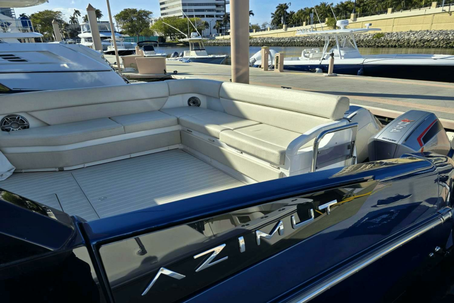 MAKING MEMORIES II 47ft Azimut Yacht For Sale