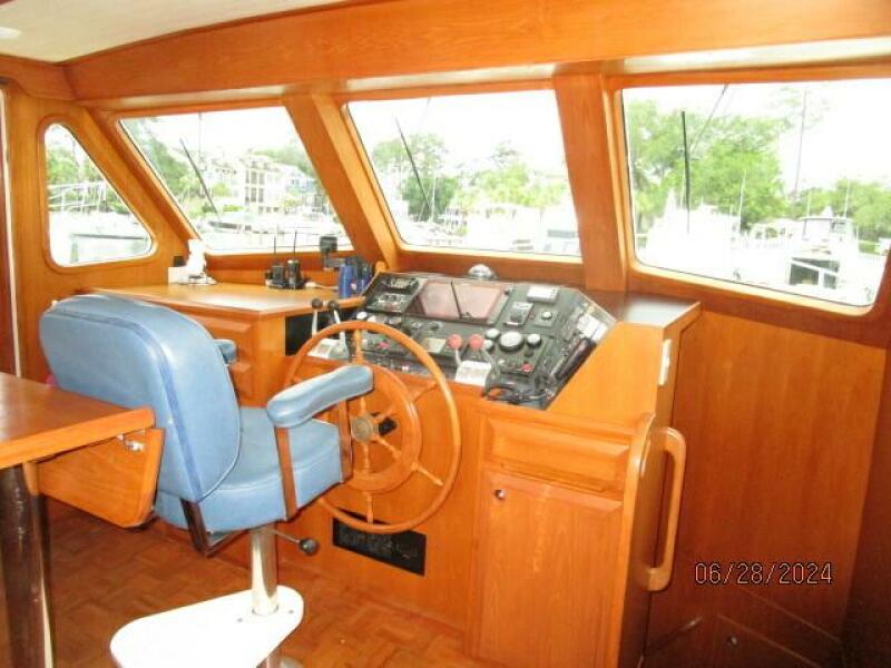 49' DeFever pilothouse forward