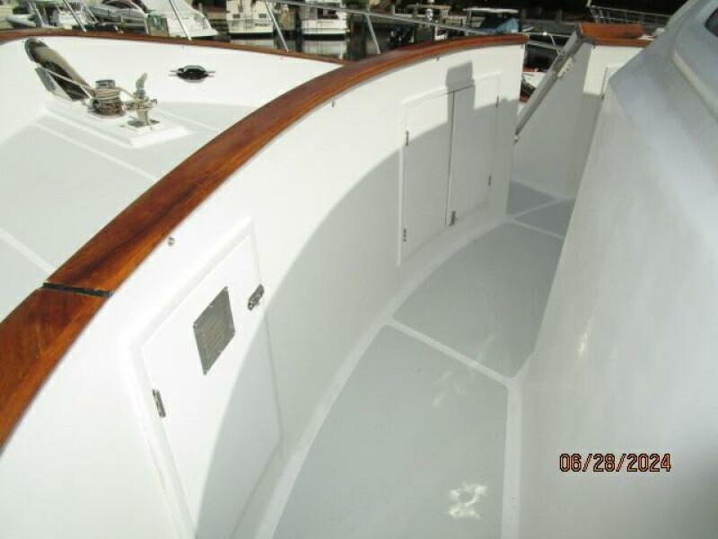 49' DeFever Portuguese Bridge2