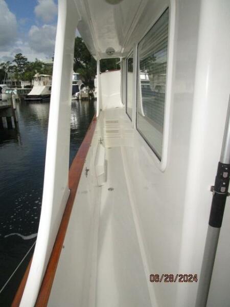 49' DeFever port side deck2