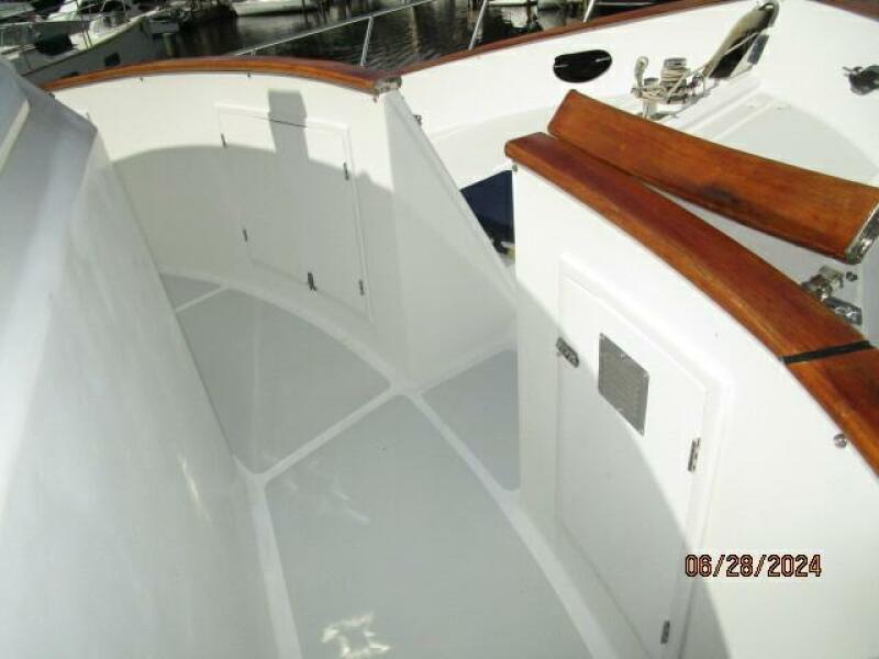 49' DeFever Portuguese Bridge1